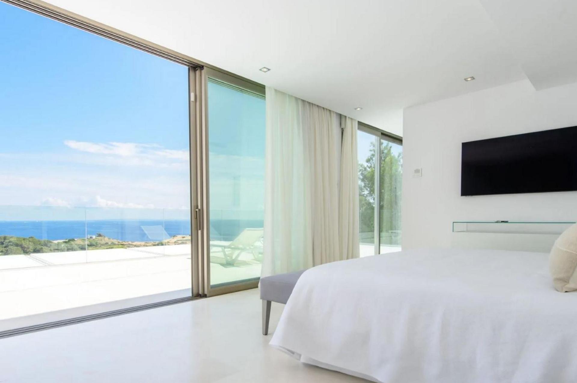 Avinguda Cap Martinet Illes Balears Villa